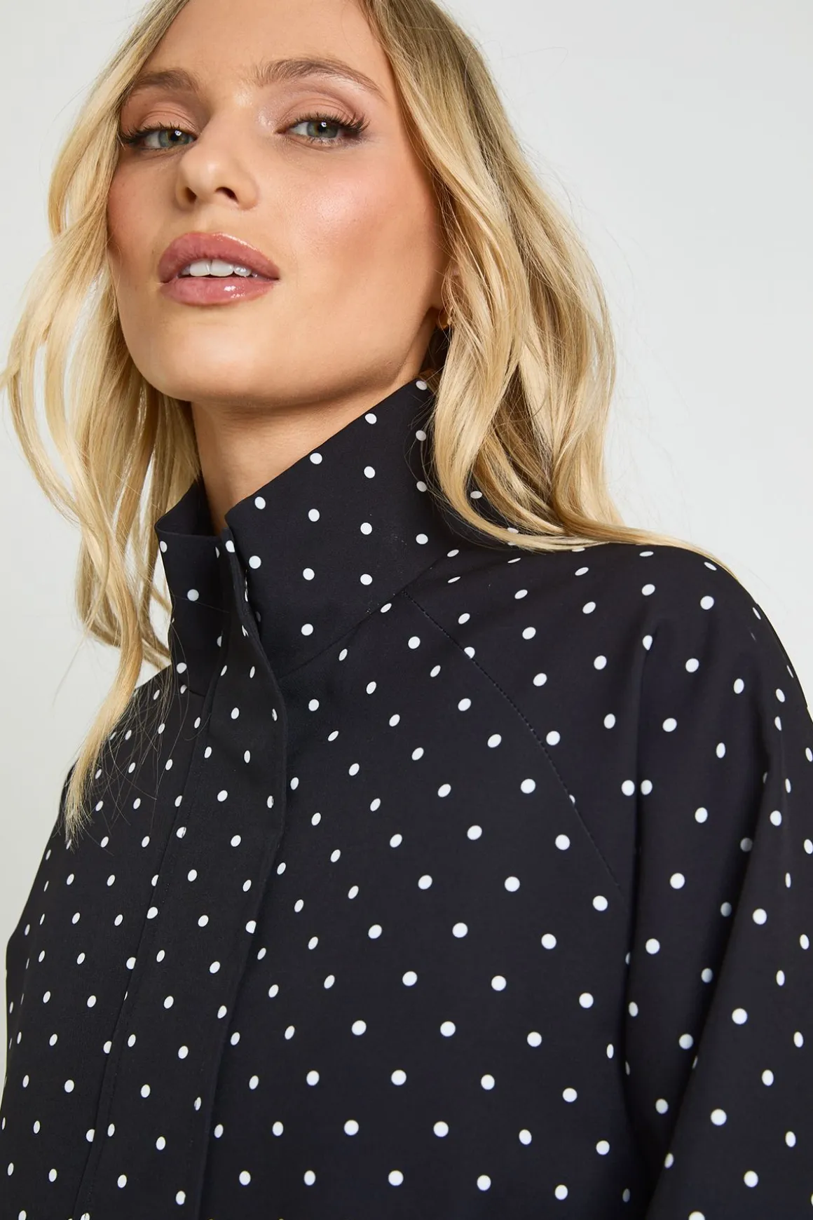 Veste Col Cheminée À Pois Petite Taille