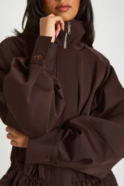 Veste Col Cheminée À Taille Cintrée