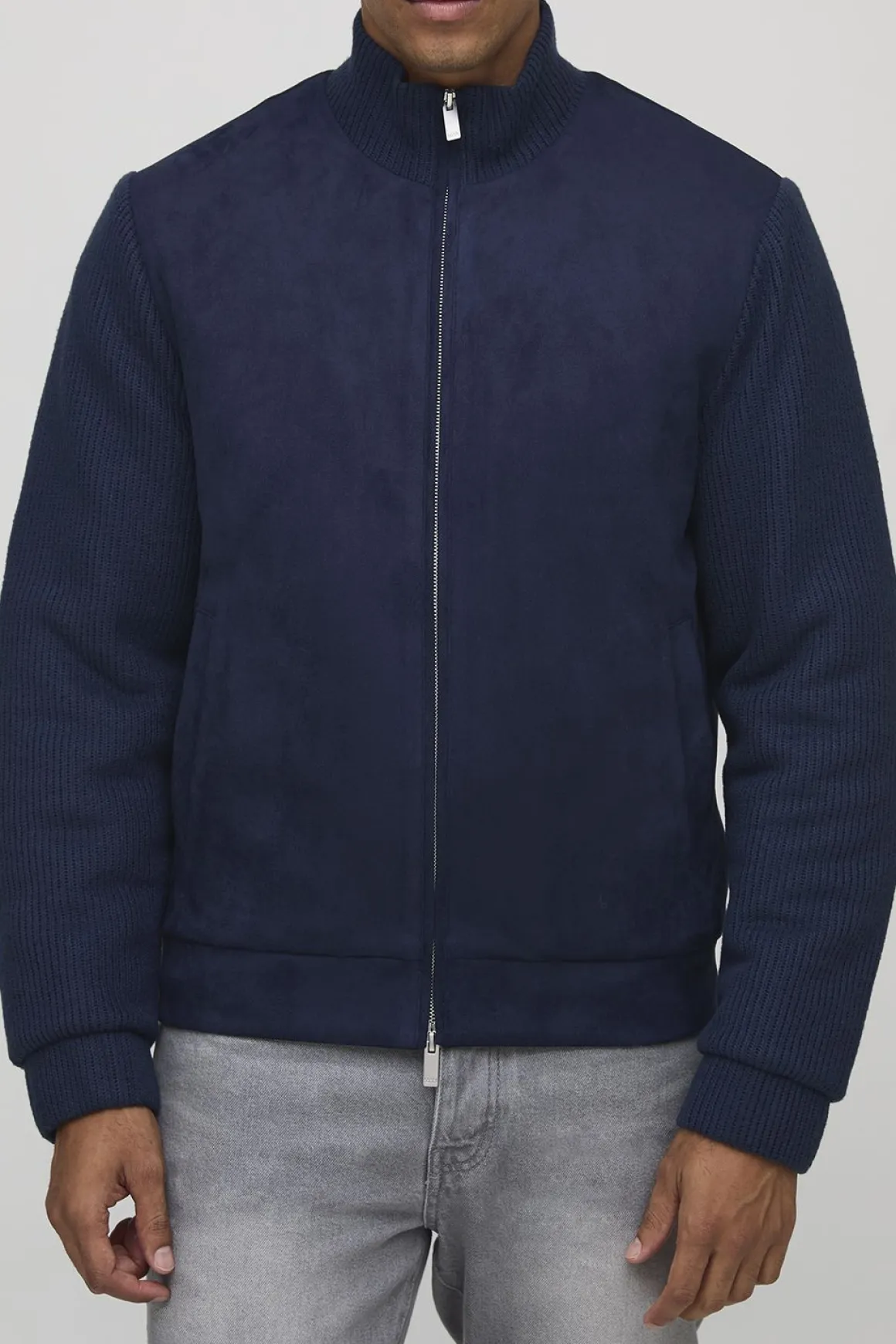 Veste à col entonnoir, coupe régulière, manches texturées en synthétique