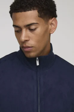 Veste à col entonnoir, coupe régulière, manches texturées en synthétique