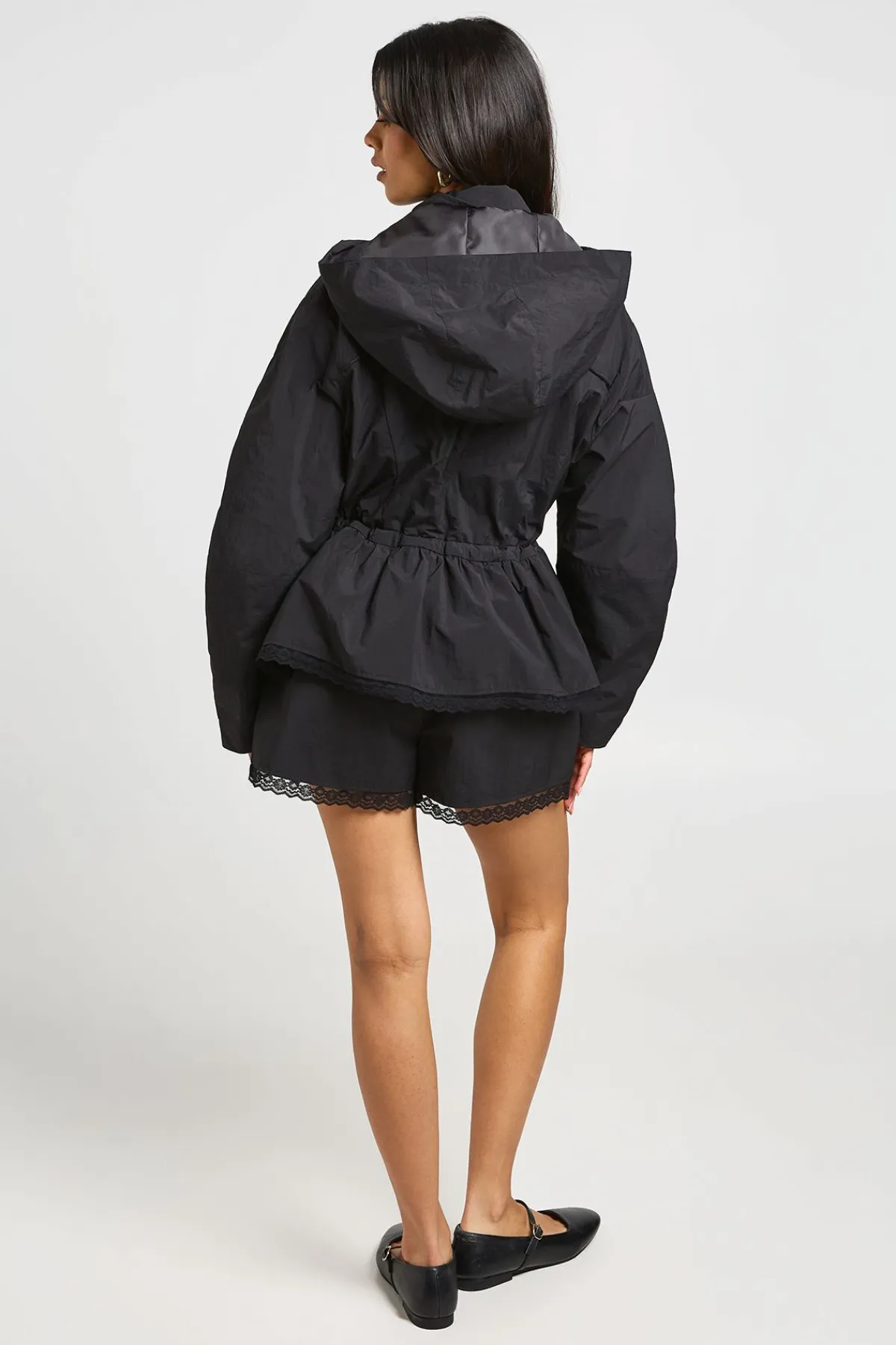 boohoo Veste Col Montant Avec Ourlet Bordé De Dentelle<Femme Vestes & Manteaux|Satin Et Dentelle