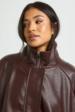 boohoo Veste Col Montant Taille Cintrée Synthétique Grainé Petite<Femme Vestes & Manteaux|Vestes En Similicuir