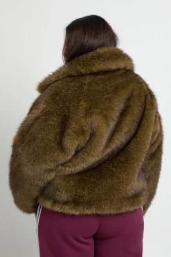 Veste à col Plus en synthétique