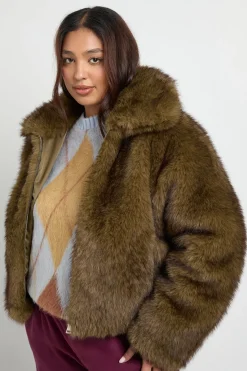 Veste à col Plus en synthétique