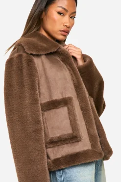 Veste courte en synthétique assemblée
