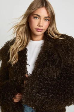 boohoo Veste courte shaggy en synthétique<Femme Vestes & Manteaux