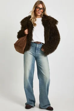 boohoo Veste courte shaggy en synthétique<Femme Vestes & Manteaux