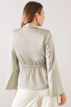 Veste Croisée en Satin Fluide avec Ceinture à Nouer