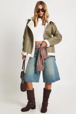 boohoo Veste d'Aviateur en synthétiquecuir avec Bordure Teddy<Femme Vestes & Manteaux