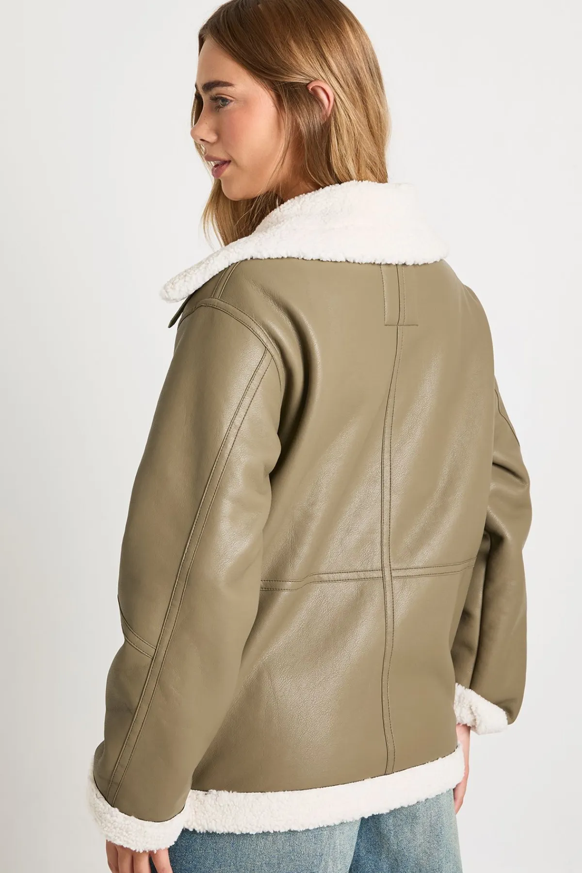 boohoo Veste d'Aviateur en synthétiquecuir avec Bordure Teddy<Femme Vestes & Manteaux