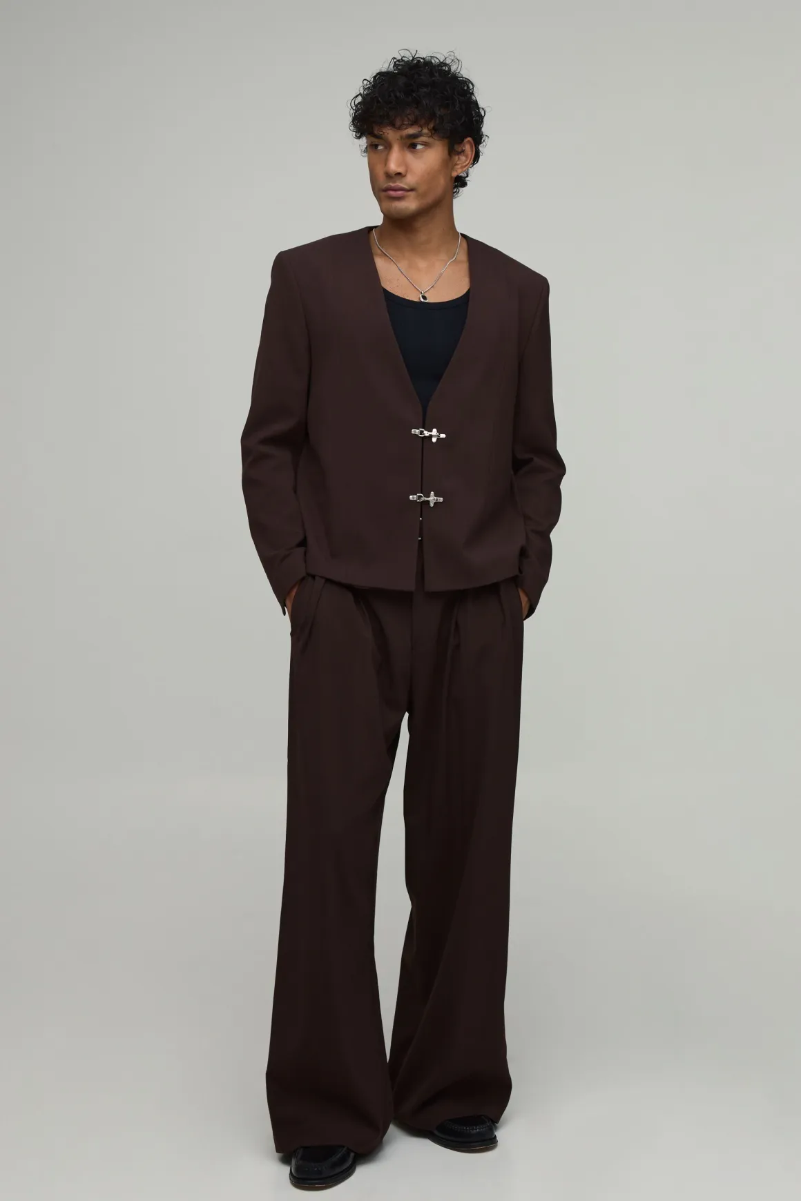 Veste De Costume Oversize Sans Col Avec Détail Fermoir