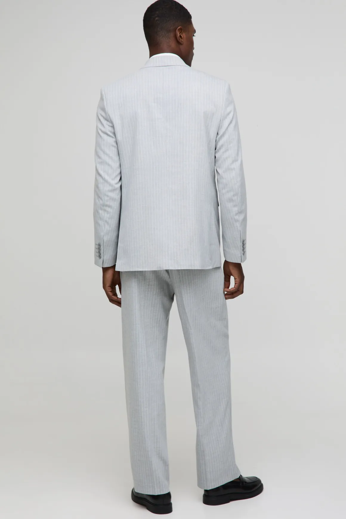 Veste de costume surdimensionnée à rayures fines et double boutonnage
