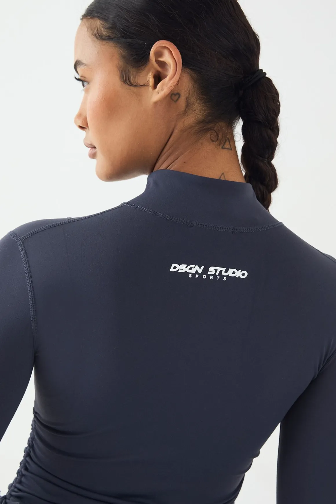 Veste de Sport DSGN Studio Ultra Sculpt à Détails Froncés sur les Côtés