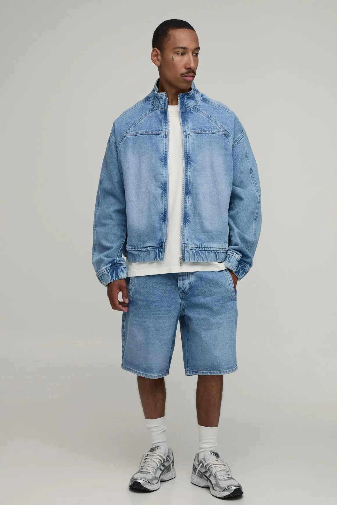 Veste De Survêtement À Panneaux En Denim Délavé