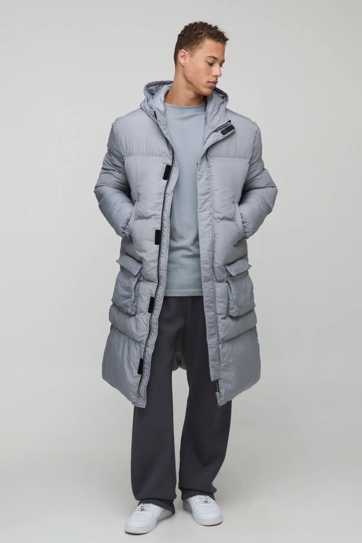 boohooMAN Veste doudoune longue pour grands à 4 poches, à capuche, en noir<Homme Tout Afficher|Vestes & Manteaux Tall