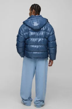 Veste doudoune matelassée à capuche, coupe régulière et finition brillante