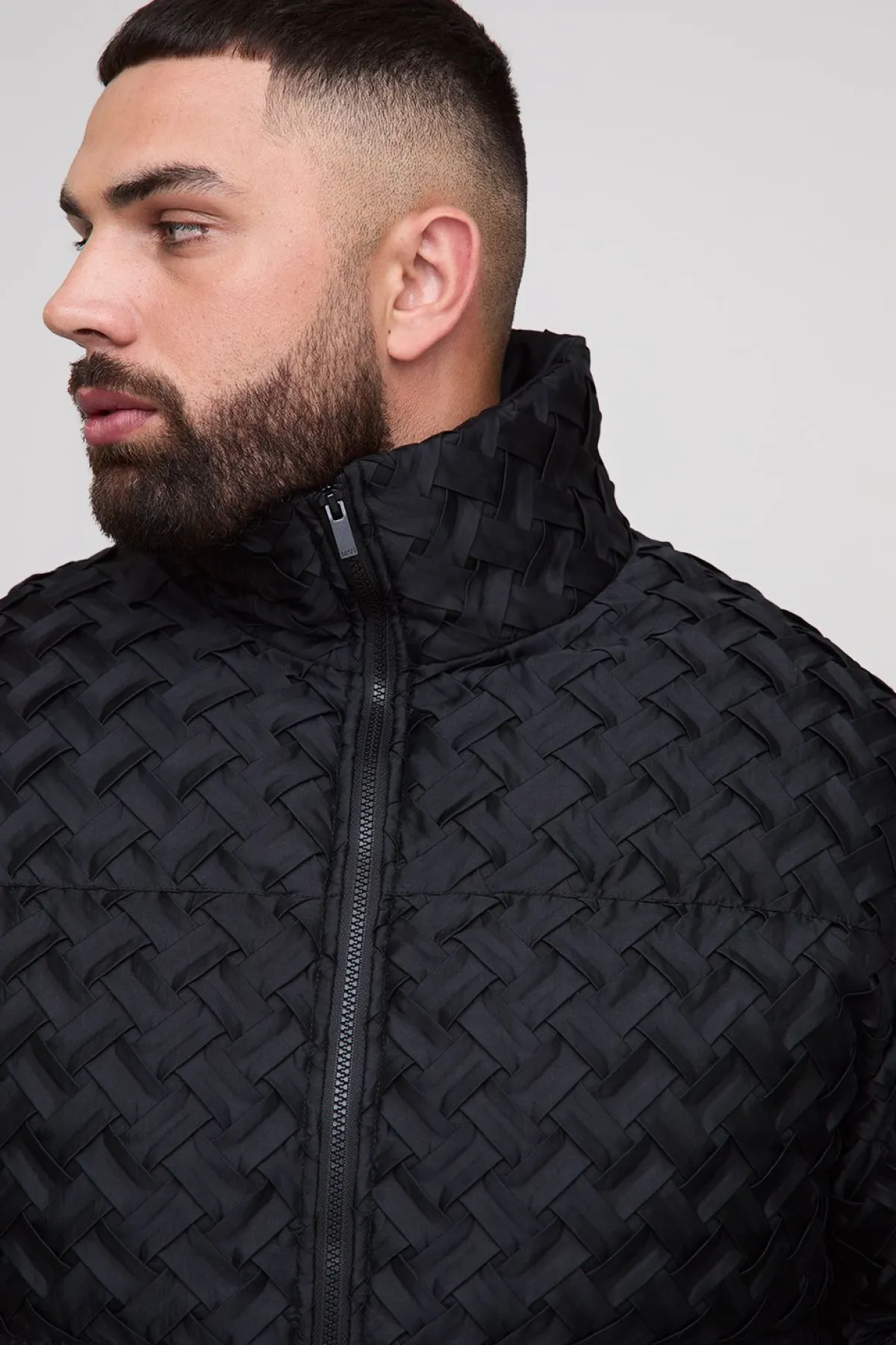 boohooMAN Veste doudoune oversize à col enton en tissu tissé texturé Plus<Homme Vestes & Manteaux Grande Taille|Tout Afficher