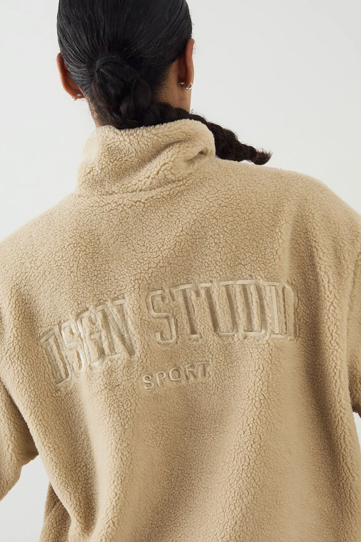 Veste DSGN Studio Borg à Col Cheminée et Fermeture Zippée