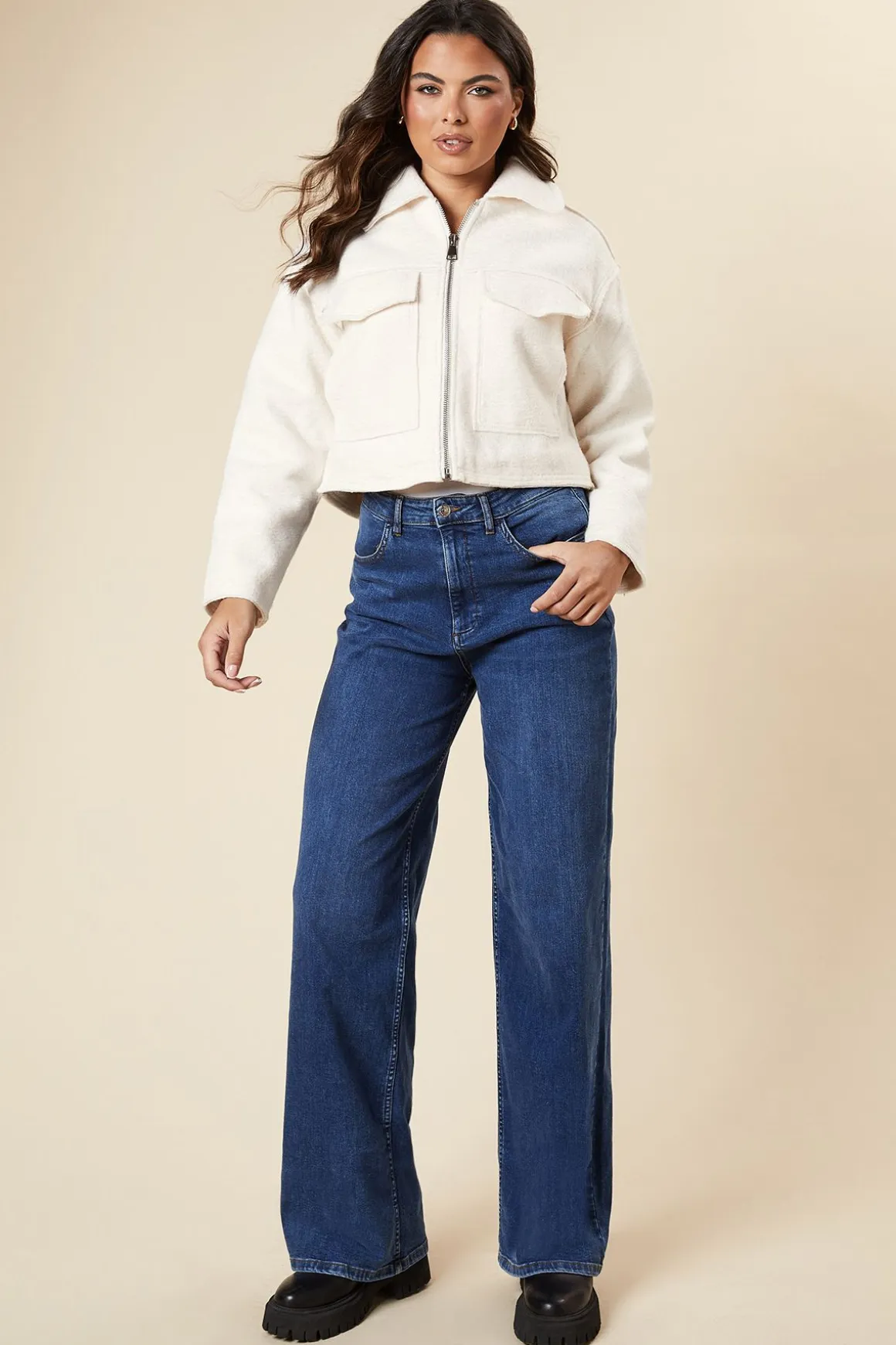 Veste à Détail Poche Avant avec Fermeture Éclair