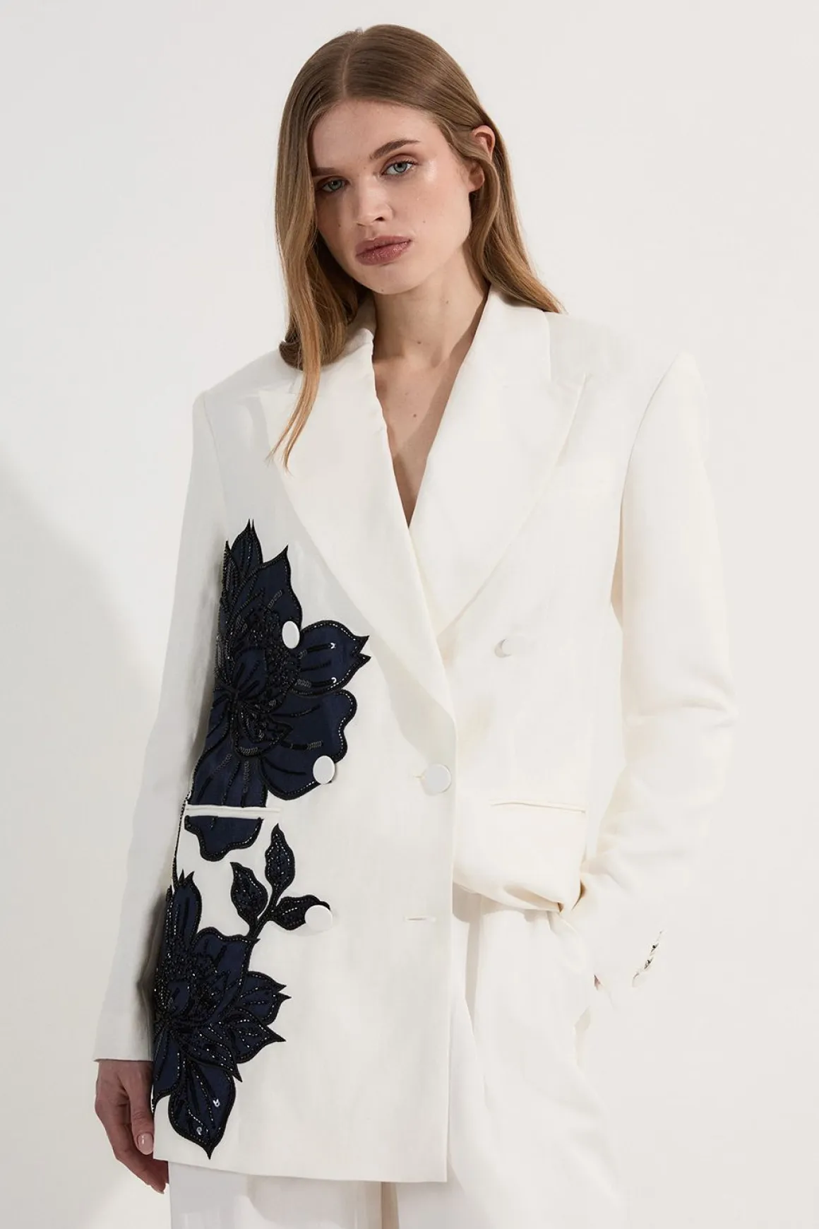 Veste d'été premium ornée d'appliqué sur mesure