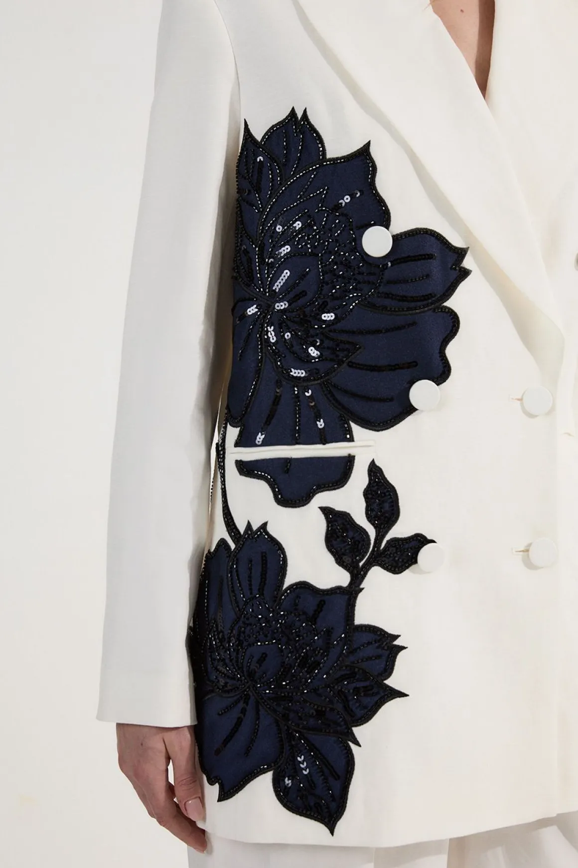 Veste d'été premium ornée d'appliqué sur mesure