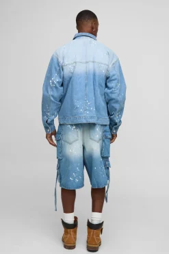 Veste en denim cargo surdimensionnée et carrée avec éclaboussures de peinture
