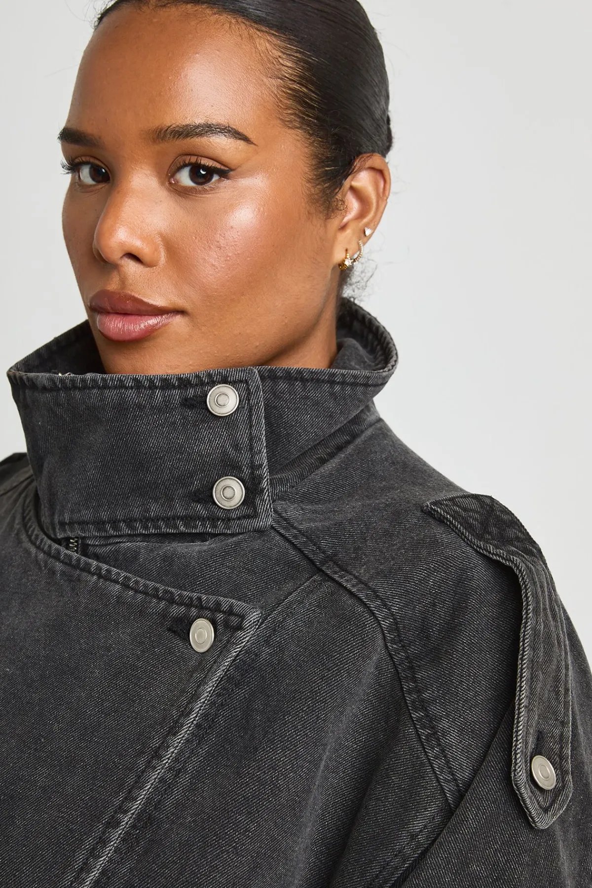 boohoo Veste En Denim Grande Taille Col Montant Asymétrique<Femme Denim|Vestes & Manteaux