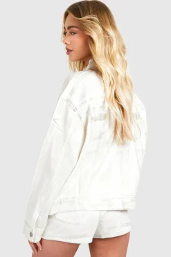 boohoo Veste en denim oversize à revêtement métallique doré<Femme Denim|Vestes & Manteaux