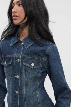 Veste en jean à taille cintrée avec détail de couture