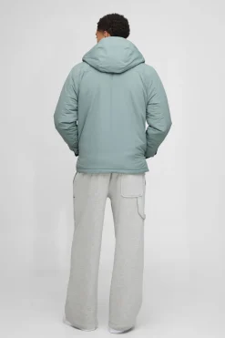 Veste en nylon à capuche, coupe régulière, à texture froissée et finition peached