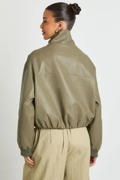 boohoo Veste En Synthétique Col Montant Avec Poches Zippées<Femme Vestes & Manteaux|Vestes En Similicuir