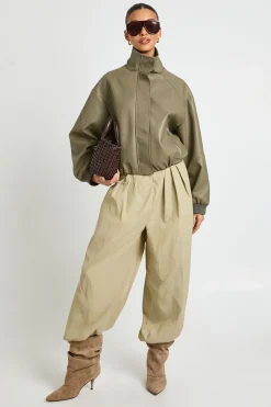 boohoo Veste En Synthétique Col Montant Avec Poches Zippées<Femme Vestes & Manteaux|Vestes En Similicuir