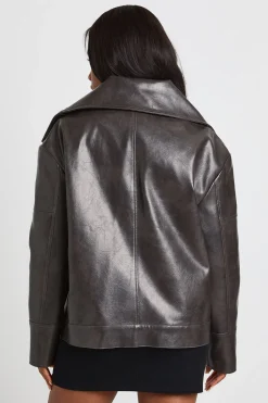 Veste en synthétique à col surdimensionné