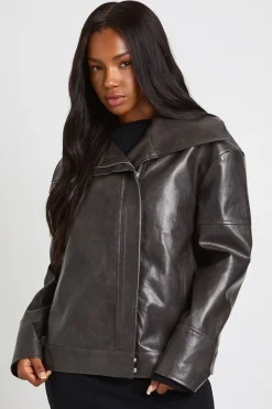 Veste en synthétique à col surdimensionné