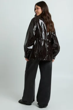 boohoo Veste En Synthétiquecuir À Détail De Poches Vernies<Femme Vestes & Manteaux|Vestes En Similicuir