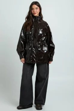 boohoo Veste En Synthétiquecuir À Détail De Poches Vernies<Femme Vestes & Manteaux|Vestes En Similicuir