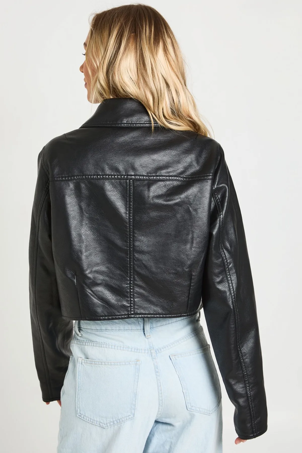 boohoo Veste En Synthétiquecuir Taille Cintrée Petite<Femme Looks De Rentrée|Vestes & Manteaux
