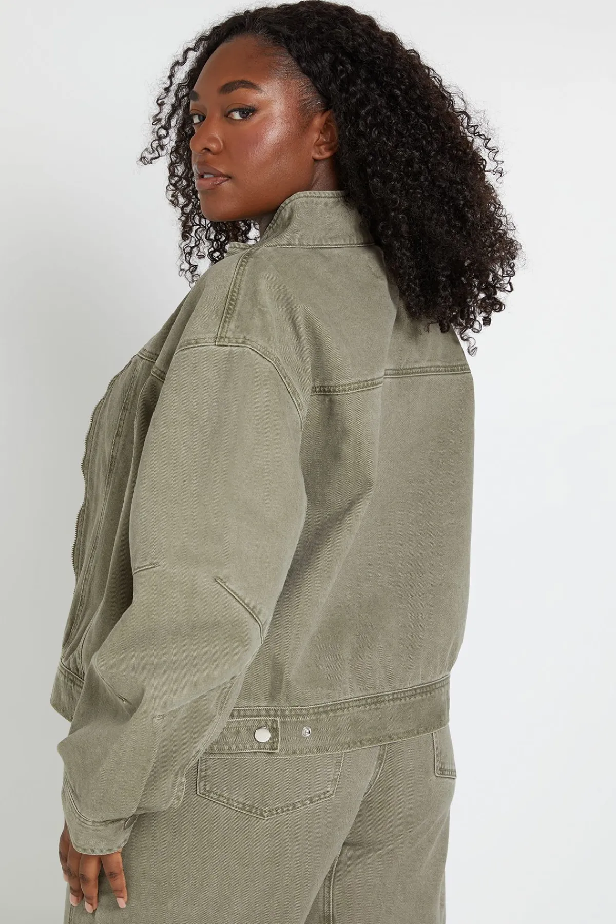 boohoo Veste Grande Taille Col Cheminée<Femme Denim|Vestes & Manteaux