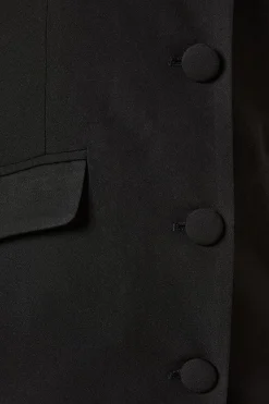 Veste Haute en Satin à Décolleté Cœur