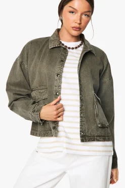 Veste lavée à détails boutons