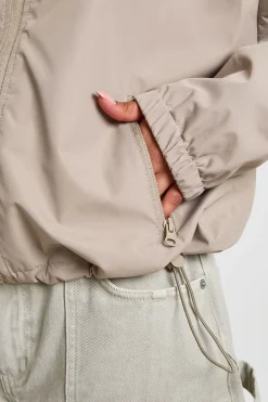boohoo Veste Légère Col Montant À Fermeture Zippée<Femme Vestes & Manteaux