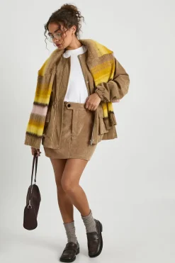Veste look suédé sans col à taille cintrée