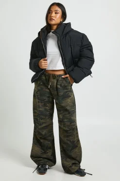 boohoo Veste Matelassée À Casynthétiqueche Petite<Femme Doudounes|Vestes & Manteaux