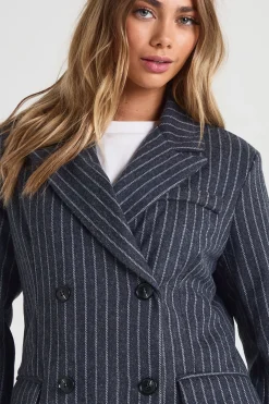 boohoo Veste maxi oversize à fines rayures effet laine<Femme Vestes & Manteaux