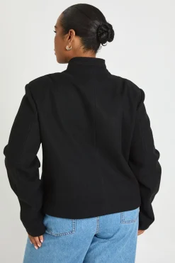 boohoo Veste Militaire Courte Grande Taille<Femme Vestes & Manteaux