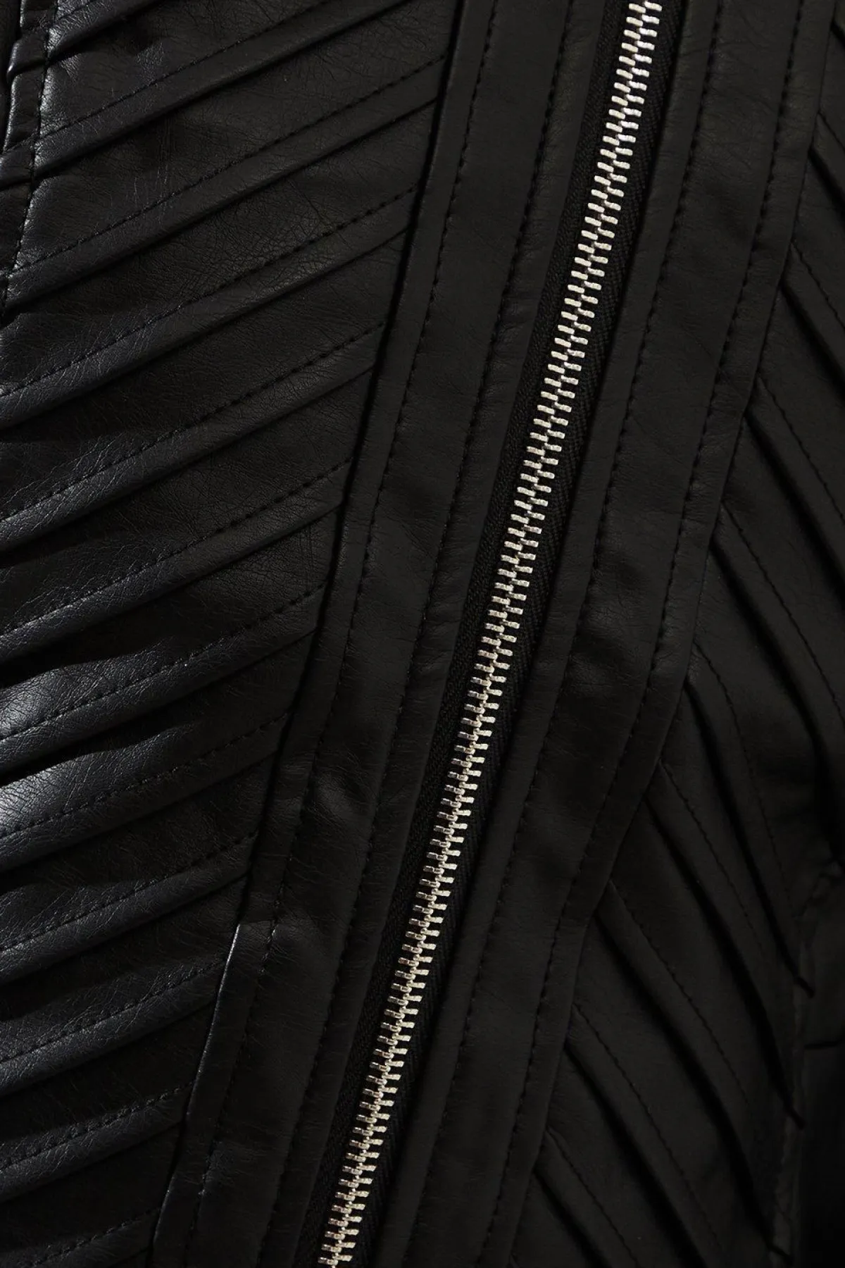 Wallis Veste Petite Noire en synthétique avec Détail Plissé<Femme Manteaux Et Vestes D’Automne|Vestes & Manteaux