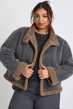 boohoo Veste Plus avec détail de garniture Teddy<Femme Vestes & Manteaux