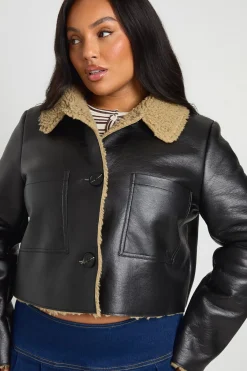 boohoo Veste Plus Teddy à détail de garniture<Femme Vestes & Manteaux