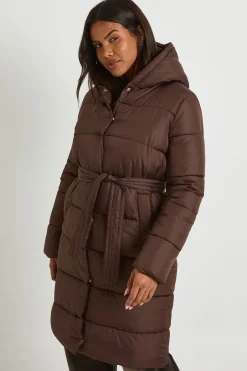 Veste puffer longue à ceinture