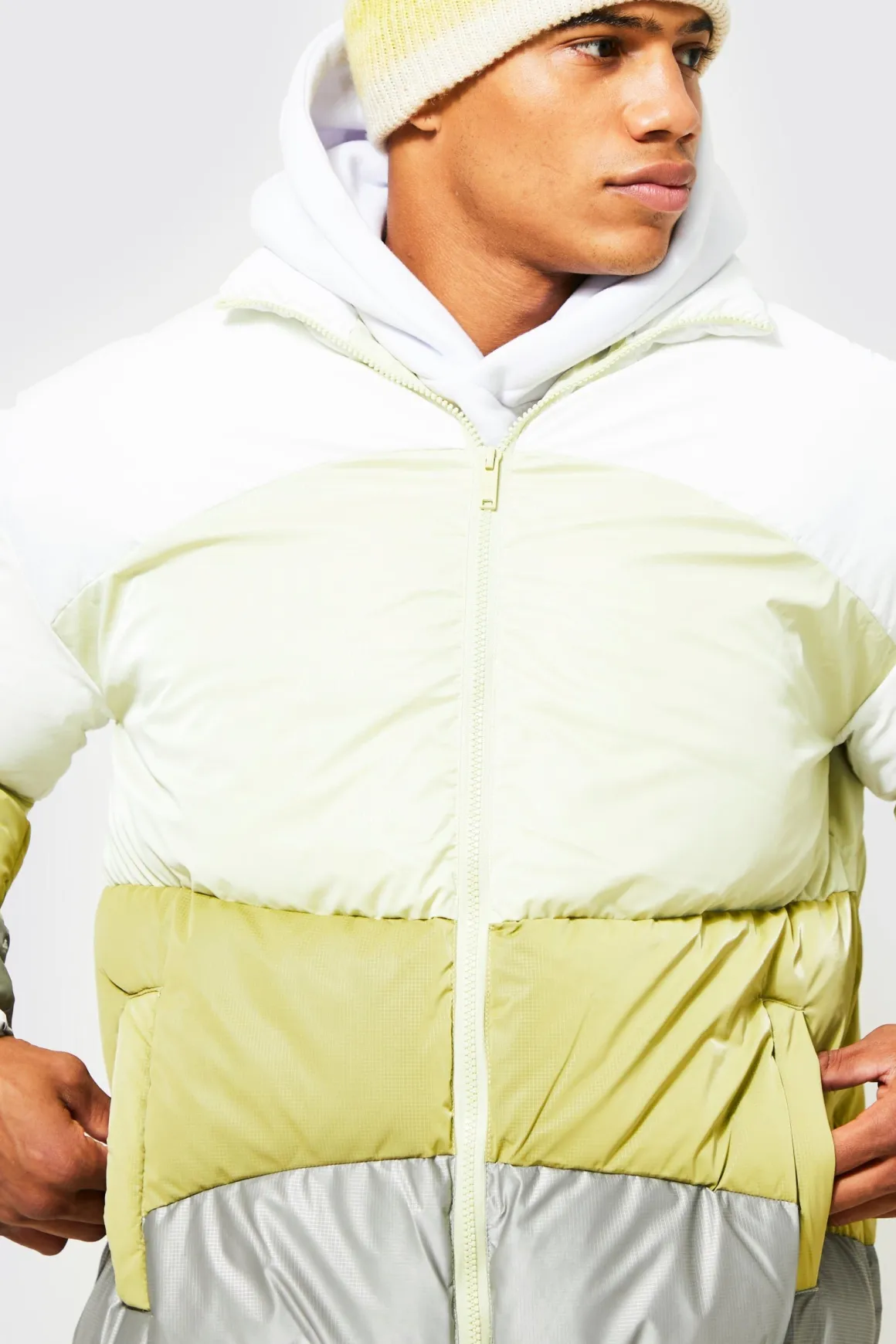 Veste puffer oversize à bloc de couleurs et col tunnel